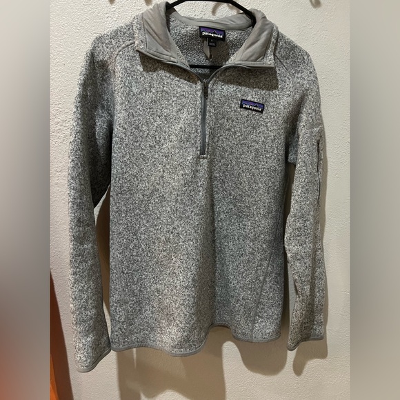 Patagonia Jackets & Blazers - Patagonia gray pullover, size large